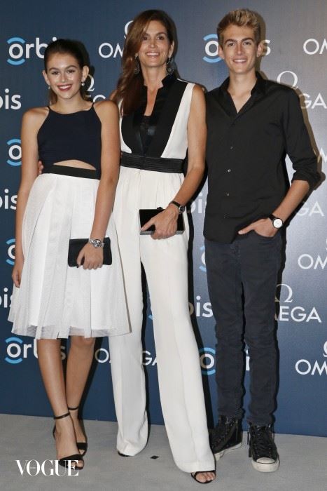 Cindy Crawford graces the premiere of Omega's documentary in Hong Kong