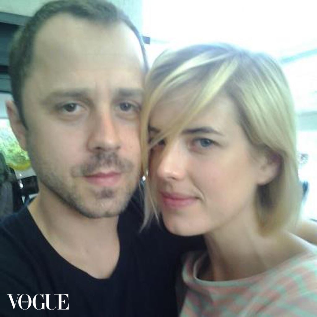 EXCLUSIVE: Agyness Deyn and Giovanni Ribisi pose for a photo as they marry in Los Angeles, California