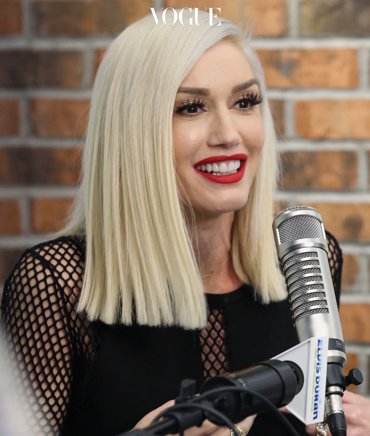 NEW YORK, NY - DECEMBER 03:  Gwen Stefani Visits "The Elvis Duran Z100 Morning Show" at Z100 Studio on December 3, 2015 in New York City.  (Photo by Robin Marchant/Getty Images)