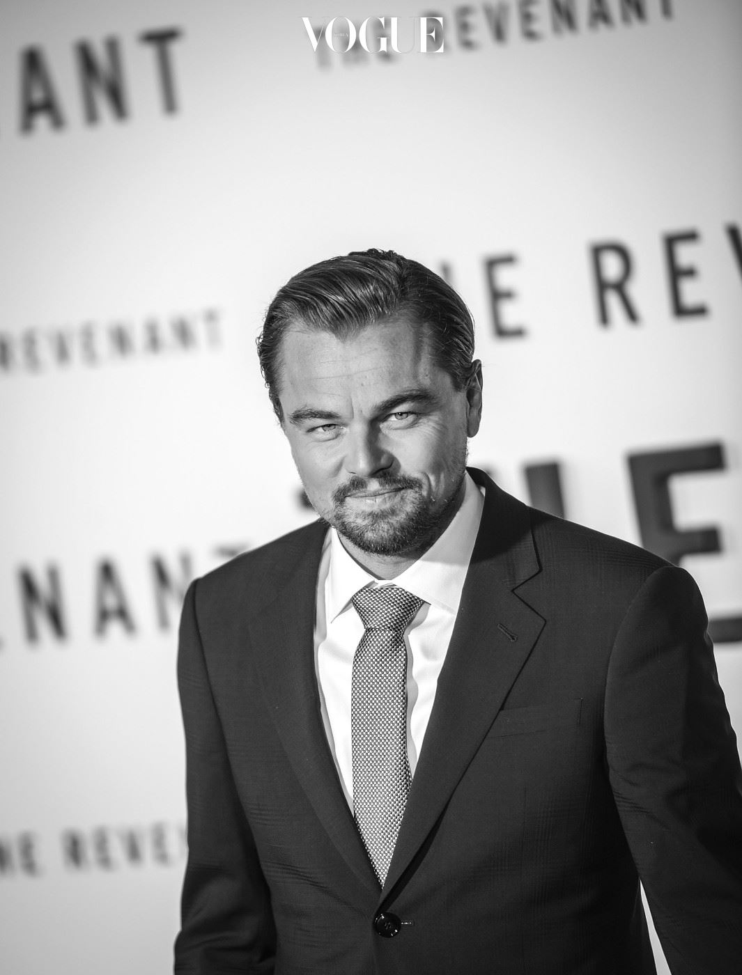HOLLYWOOD, CA - DECEMBER 16:  (Editors Note: This image has been processed using digital filters)  Actor Leonardo DiCaprio attends the premiere of 20th Century Fox's "The Revenant" at TCL Chinese Theatre on December 16, 2015 in Hollywood, California.  (Photo by Jason Kempin/Getty Images)