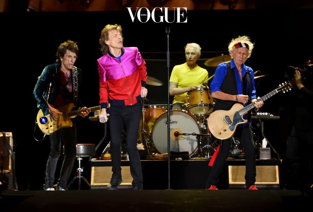 INDIO, CA - OCTOBER 14:  (L-R) Musician Ronnie Wood, singer Mick Jagger, musicians Charlie Watts and Keith Richards of The Rolling Stones perform during Desert Trip at the Empire Polo Field on October 14, 2016 in Indio, California.  (Photo by Kevin Winter/Getty Images)