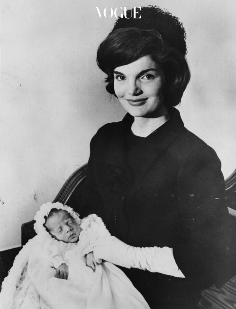 10th December 1960:  Jackie Kennedy (1929 - 1994), the wife of the American President-Elect John F Kennedy with her son John Kennedy Jr (1960 - 1999).  (Photo by Keystone/Getty Images)