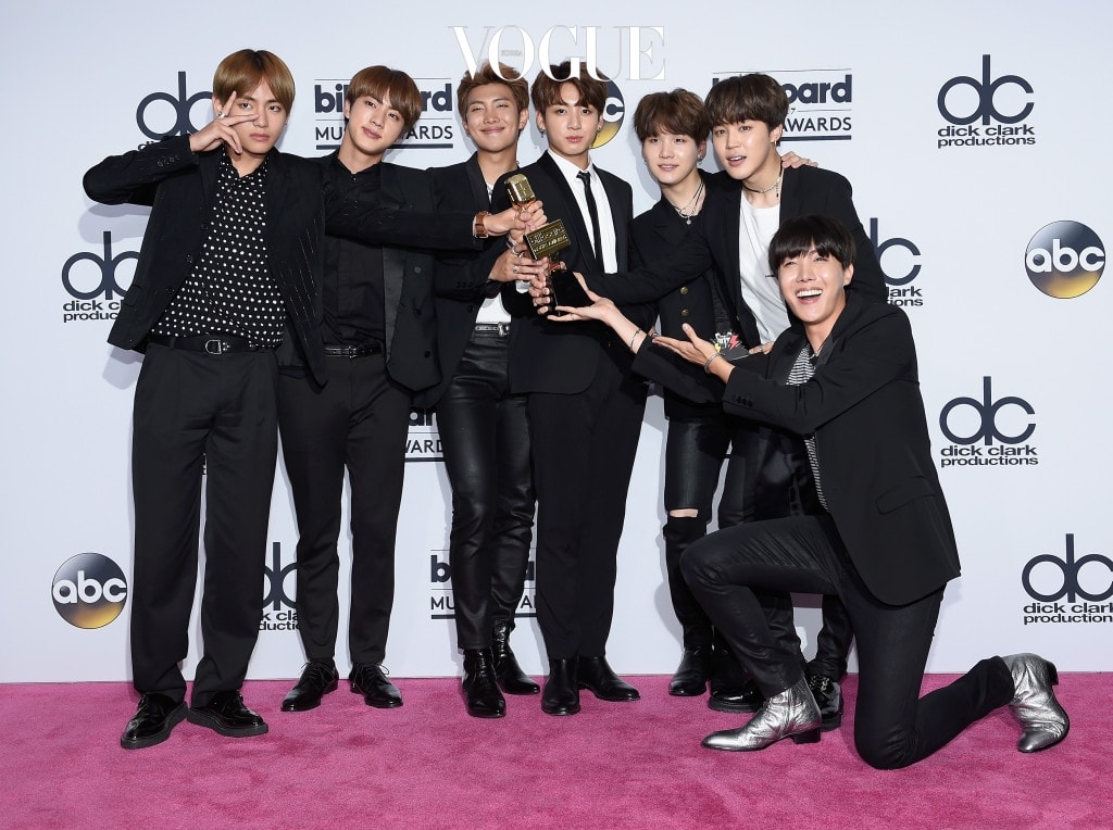 LAS VEGAS, NV - MAY 21:  Music group BTS, winner of the Top Social Artist award, pose in the press room during the 2017 Billboard Music Awards at T-Mobile Arena on May 21, 2017 in Las Vegas, Nevada.  (Photo by David Becker/Getty Images)