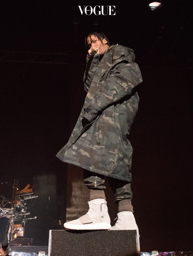 NEW YORK, NY - FEBRUARY 12:  Hip-hop artist Travis Scott performss at Roc city classic: Flatiron District on February 12, 2015 in New York City.  (Photo by Dave Kotinsky/Getty Images)