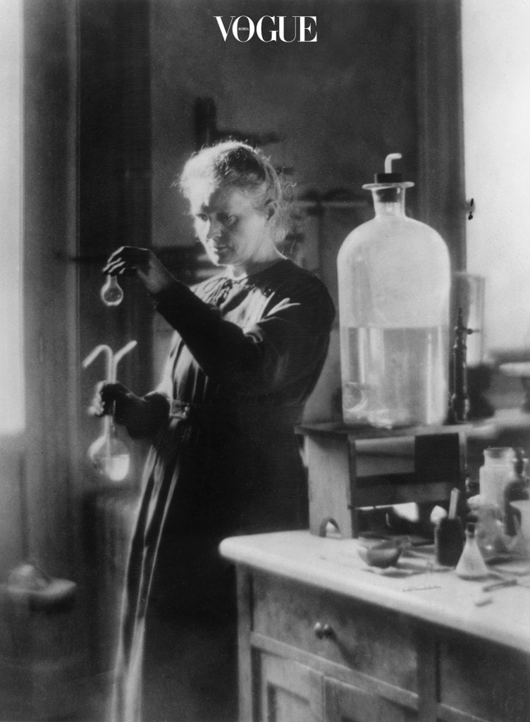 Polish born French physicist Marie Curie (1867 - 1934) in her laboratory.   (Photo by Hulton Archive/Getty Images)