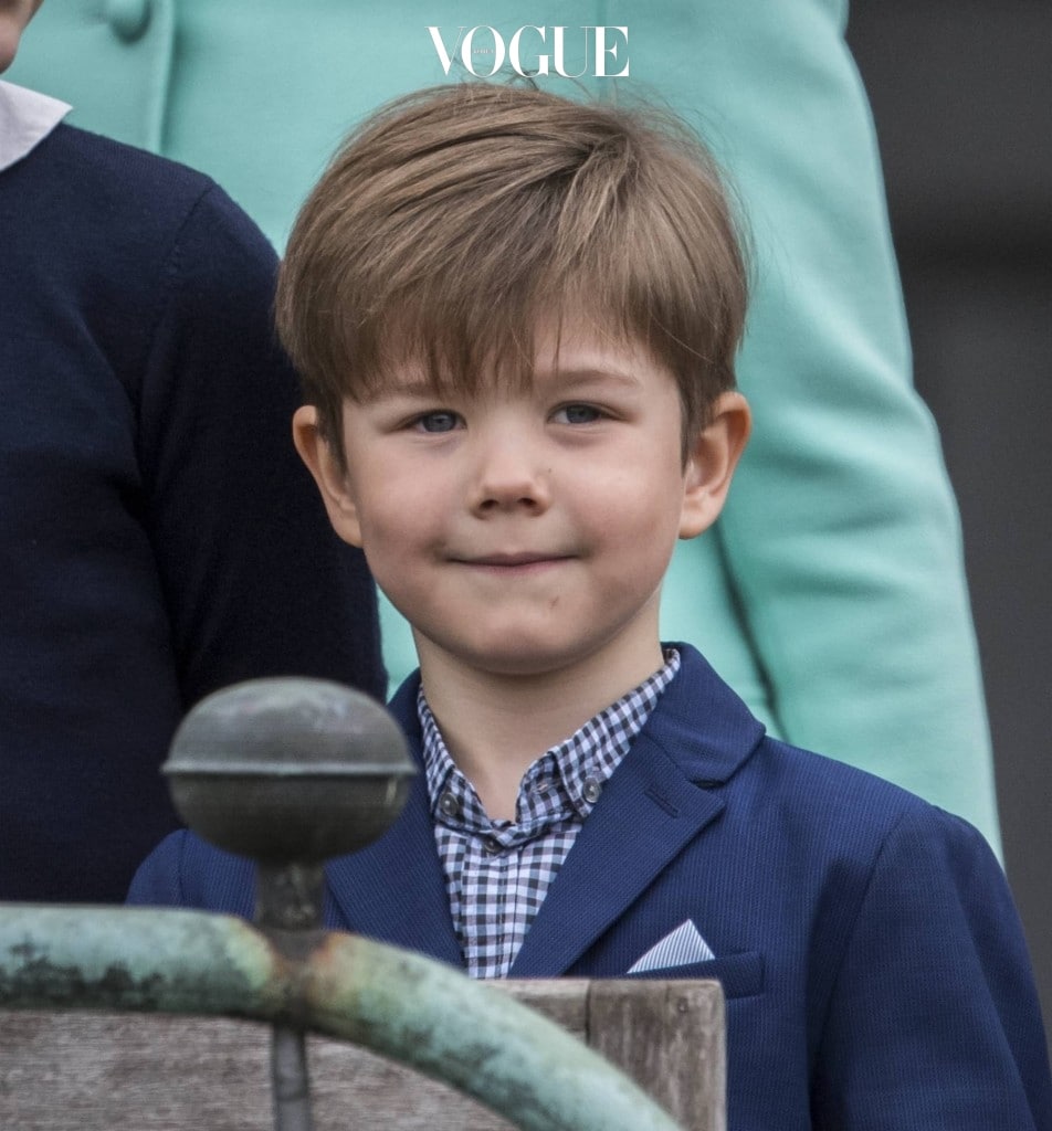 2011년에 태어난 6살 배기 꼬마 왕자님! 덴마크의 왕세자 프레데릭과 마리 왕자빈 사이에서 태어난 왕자로 빈센트 왕자의 본명은 빈센트 프레데릭 미니크 알렉산더(Vincent Frederik Minik Alexander)입니다. 동생 조세핀 공주와 이란성 쌍둥이로 태어났으며, 1분 차이로 오빠가 되었답니다. 