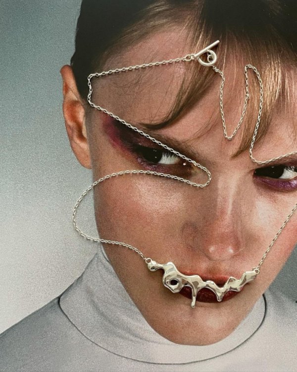 세상에 없던 기묘한 주얼리를 만드는 브랜드 5 | 보그 코리아 (Vogue Korea)