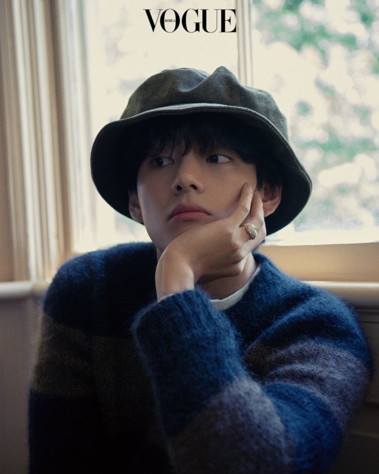 taehyung pics⚡️ on X: 🎥 Kim Taehyung for Vogue Korea, GQ Korea January  Issue with #BTS & #LouisVuitton  / X