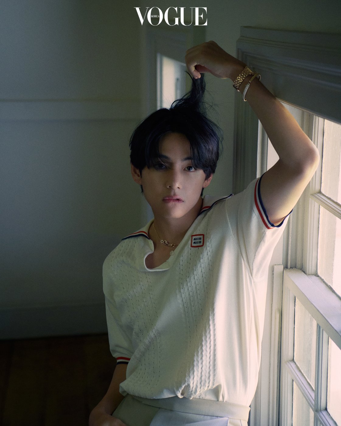 BTS V on Vogue Korea  V vogue bts, Kim taehyung, Vogue korea