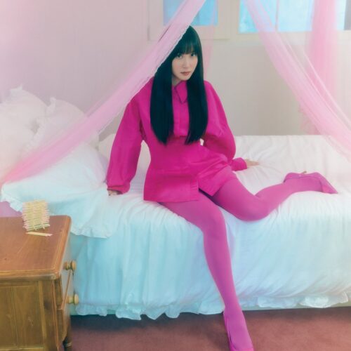 박은빈, 귀여움과 단단함 사이