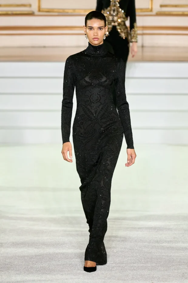 노출이 없어 더 섹시한 드레스 | 보그 코리아 (Vogue Korea)