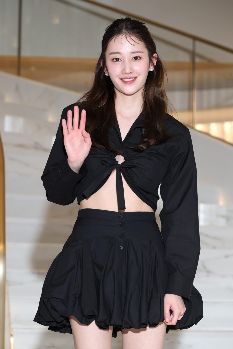 칸에서도 빛난 전종서의 핑크 카펫 룩 | 보그 코리아 (Vogue Korea)