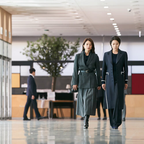 ‘퀸메이커’는 과연 진부한가