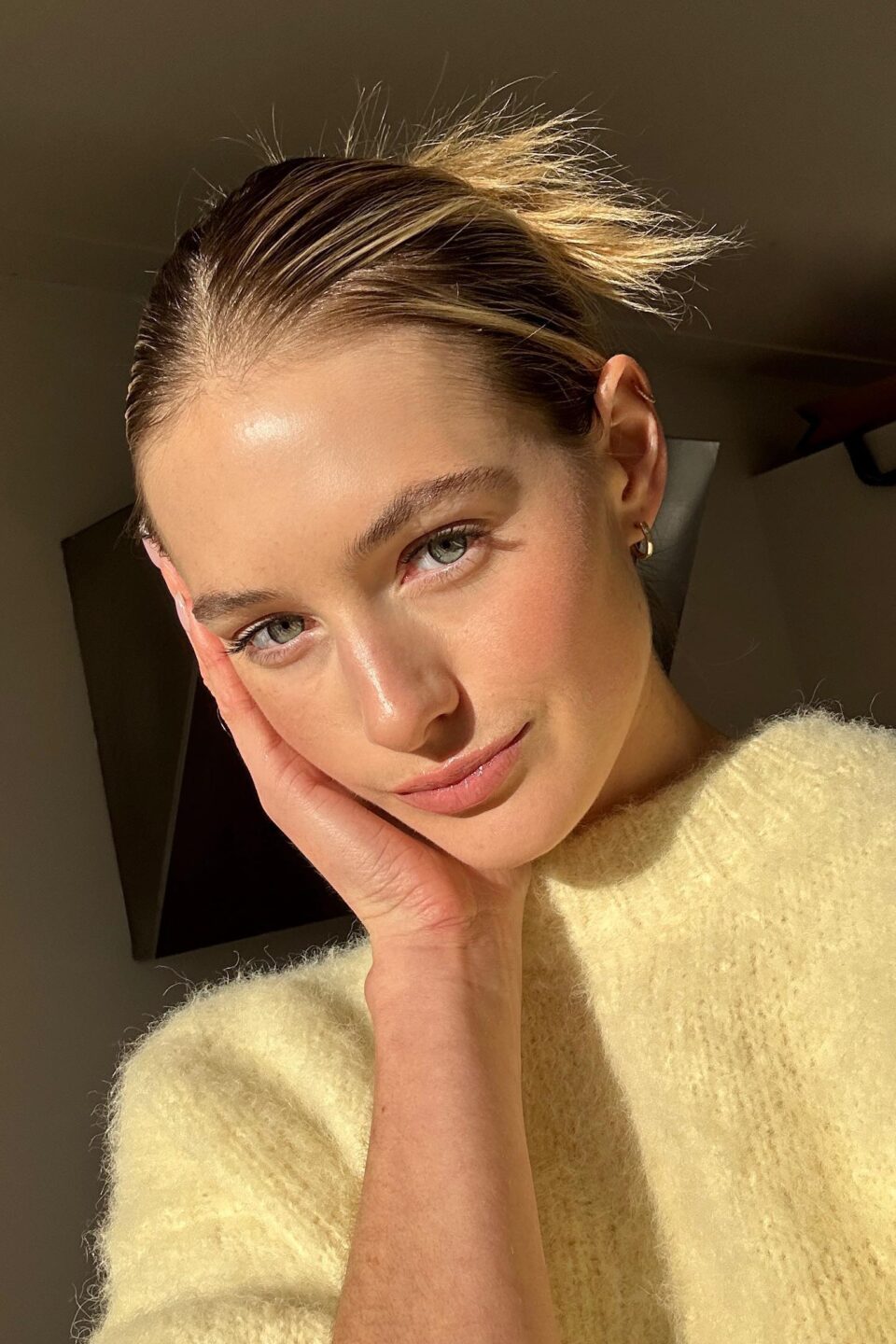 2024년, 결점 없는 피부를 위한 최고의 파운데이션은? | 보그 코리아 (Vogue Korea)