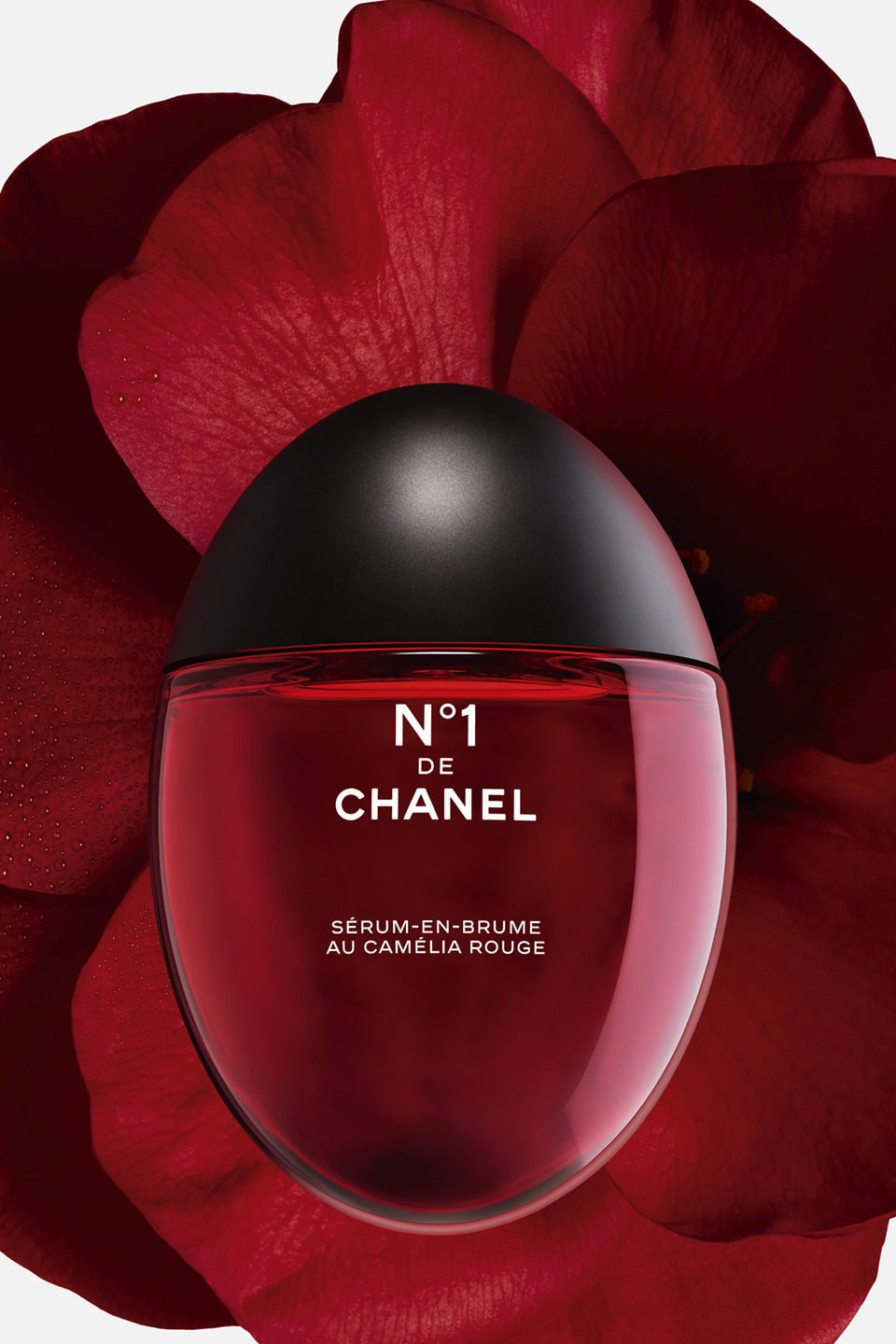 샤넬, 'N°1 DE CHANEL 레드 까멜리아 세럼 인 미스트' 출시 | 보그