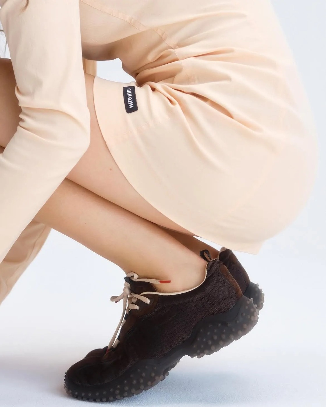 올가을에도 고소한 ‘이 컬러’ 운동화! 이미지 2