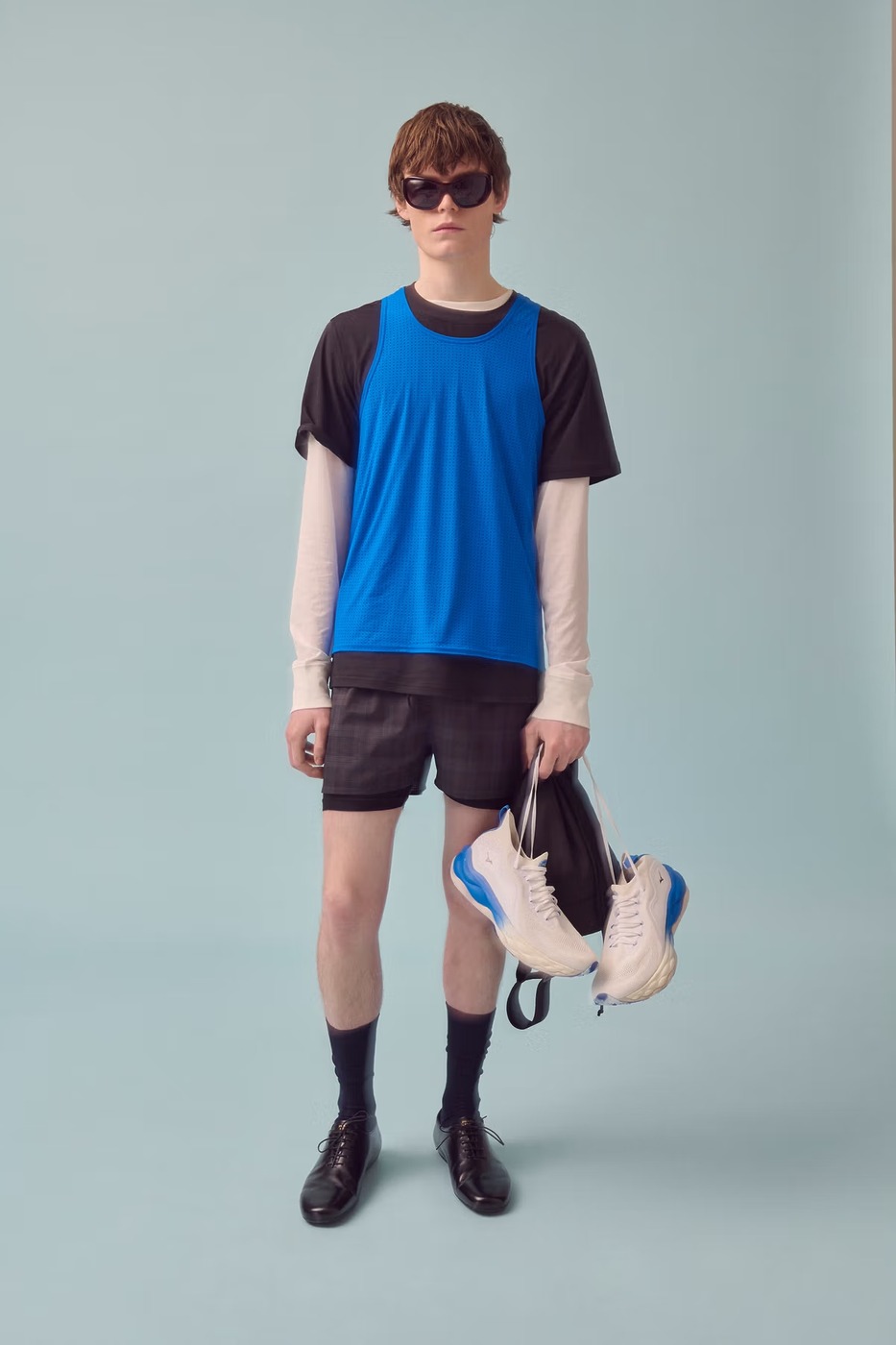 이제 탱크 톱은 티셔츠 위에 입어야 합니다 이미지 7